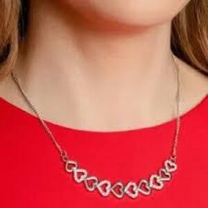 Paparazzi Silver Sparkly Suitor Necklace and Earrings